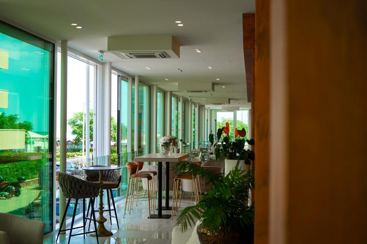 Hotel Arizona Риччоне Экстерьер фото