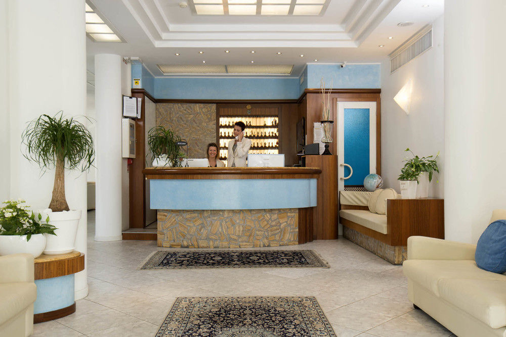 Hotel Arizona Риччоне Экстерьер фото